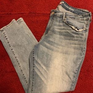 Women’s Levi’s Denizen Jeans